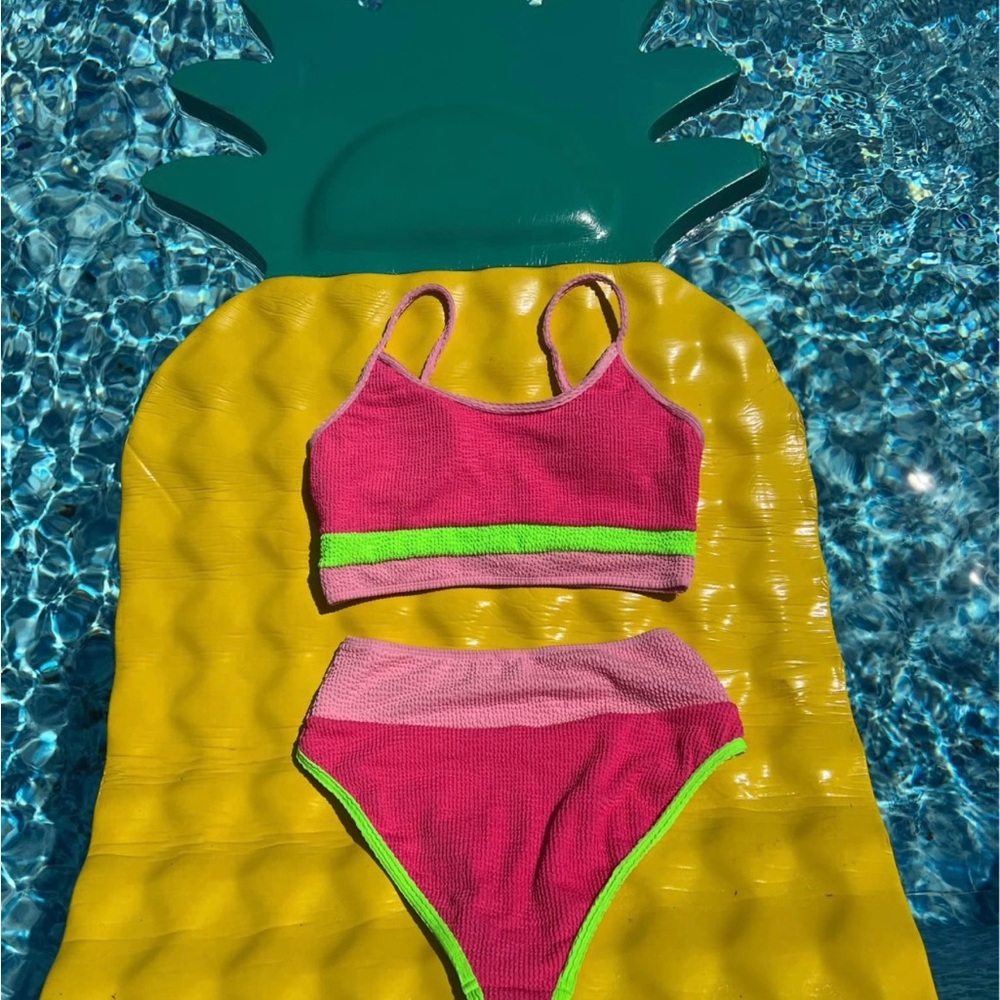 Pink Lily Womens Do Not Disturb Pink and Green Color Block Swim Suit